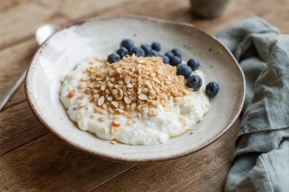 Eiwitrijke ontbijtbowl met kwark